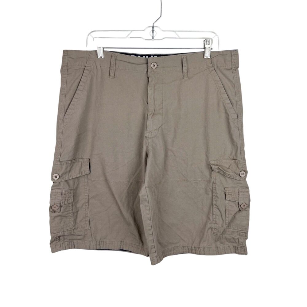 Monument Cargo Shorts Men 34 x 11 Tan Outdoor Flat Front Bottoms